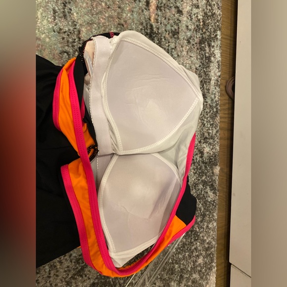 Arena one piece swimsuit - Picture 3 of 3